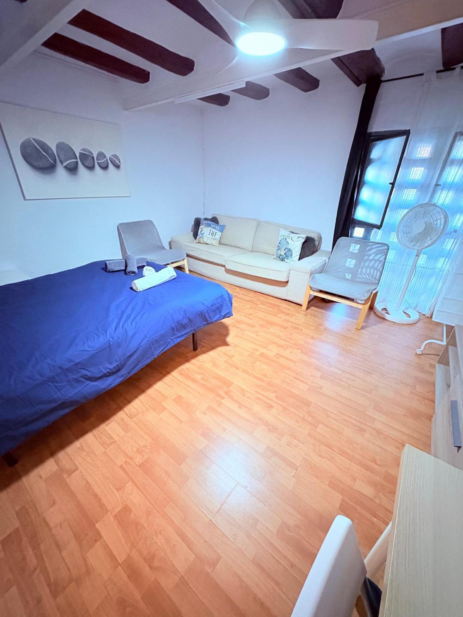 Stunning Flat For 6 People 3 Blocks From The Beach Plus Welcome Breakfast Barcelona Exterior photo