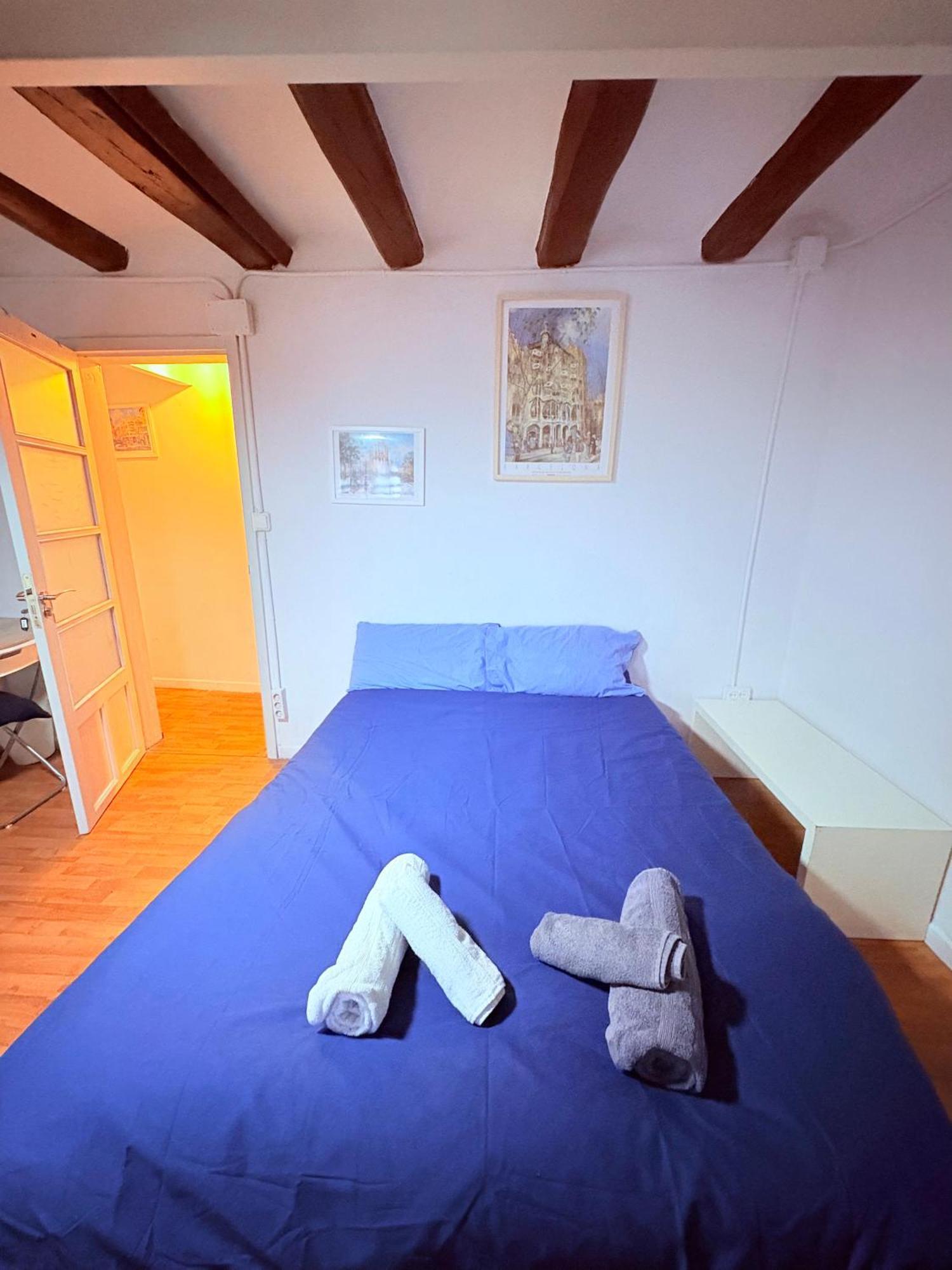 Stunning Flat For 6 People 3 Blocks From The Beach Plus Welcome Breakfast Barcelona Exterior photo