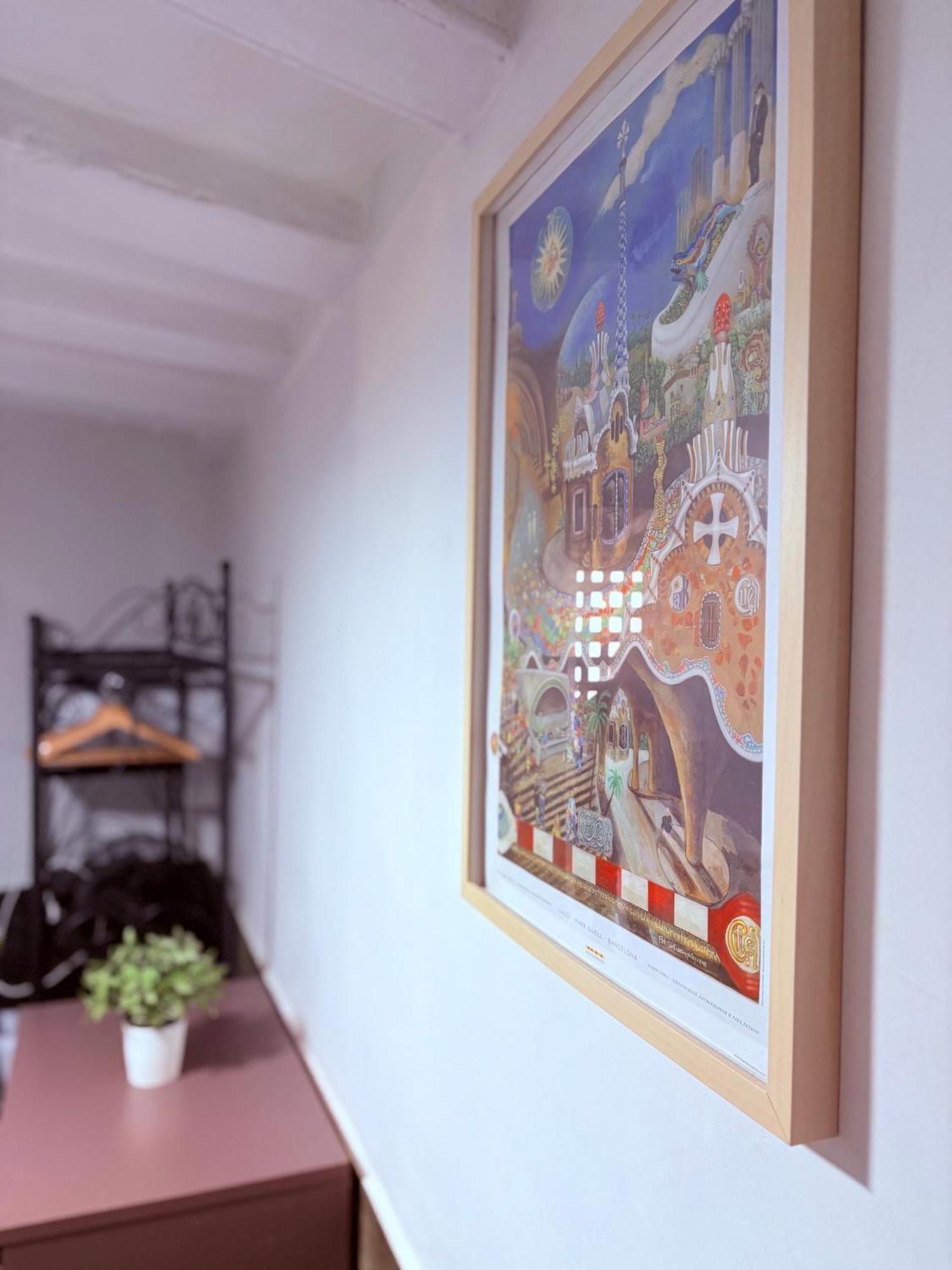 Stunning Flat For 6 People 3 Blocks From The Beach Plus Welcome Breakfast Barcelona Exterior photo