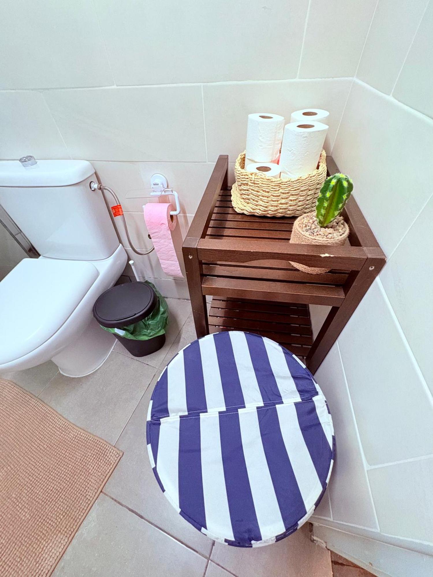 Stunning Flat For 6 People 3 Blocks From The Beach Plus Welcome Breakfast Barcelona Exterior photo